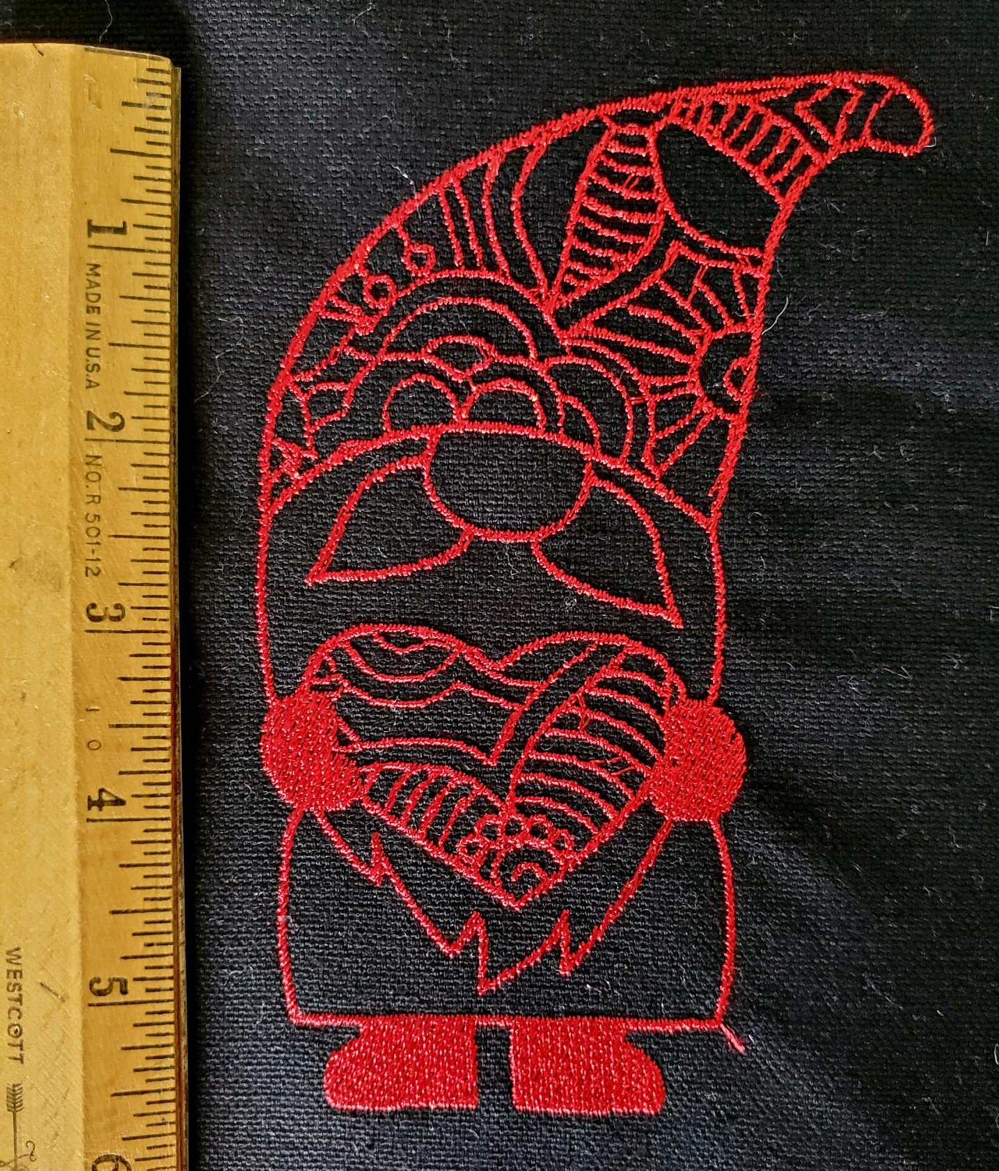 Heart-Gnome-zentangle-embroidery
